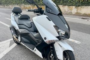 Yamaha T-Max 530 Abs
