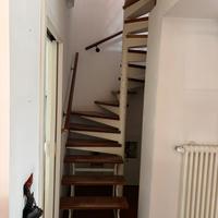 Scala chiocciola in metallo e legno h 294 cm