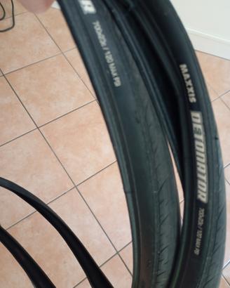 Pneumatici bicicletta da corsa  Detonator