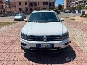 Volkswagen Tiguan 2.0 TDI SCR DSG Advanced BlueMot