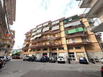 4 LOCALI A SALERNO