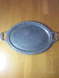 Vassoio bagnato in argento 