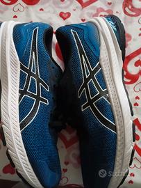 scarpe da jogging sportive