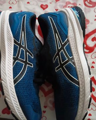 scarpe da jogging sportive