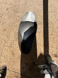 Sella e vano sottosella Sh 125 2020