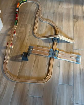 Pista treno Brio in legno e trenini