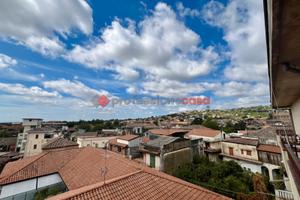 3 vani con terrazzino Viagrande centro -1