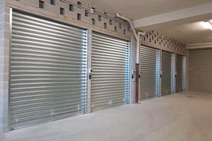 Ampio box zona piazza bengasi