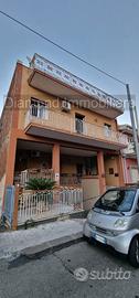 Casa singola con giardino a Fiumefreddo di Sicilia