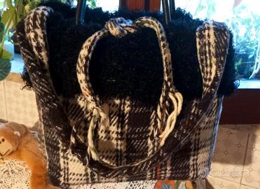 borsa scozzese con pelliccia sintetica 