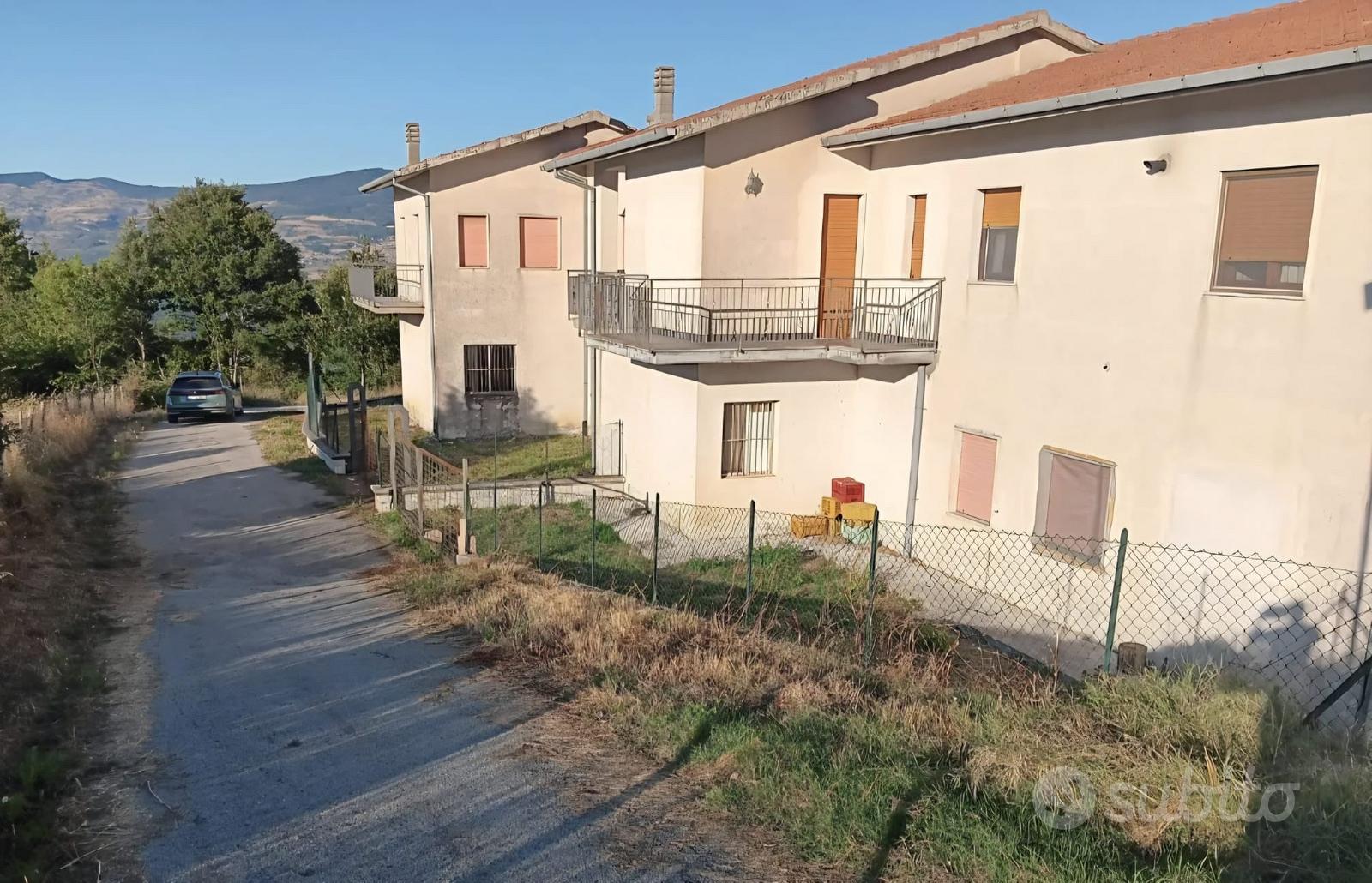 Casa indipendente con terreno - Vista 3