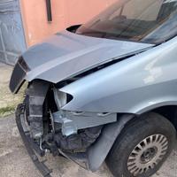 Lancia phedra 2.2 diese anno 2003