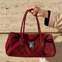 Borsa Prada color ciliegia in pelle scamosciata