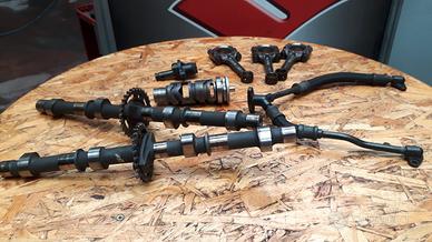 Ricambi motore SUZUKI GSXR 750 1985