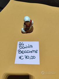 DONNA CON BECCHIME PRESEPE THUN CLASSICO 