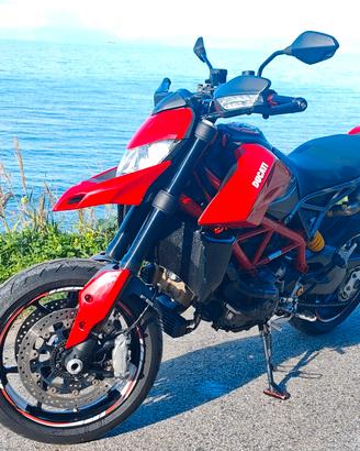 Hypermotard 950