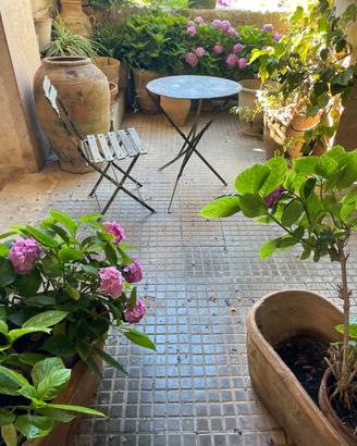 Tavolino ferro vintage + sedia giardino bistrot