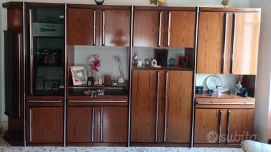 MOBILI SALOTTO 200€ TRATTABILI