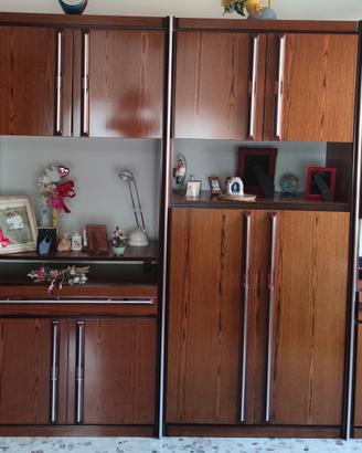 MOBILI SALOTTO 200€ TRATTABILI