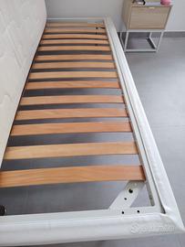 Letto singolo bordato in ecopelle 