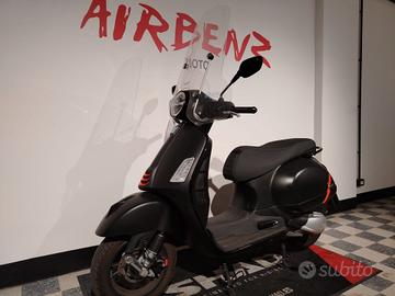 VESPA 300 GTS SUPERSPORT 2024 9900KM UNIPRO