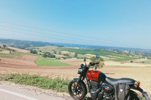 Royal Enfield hntr 350