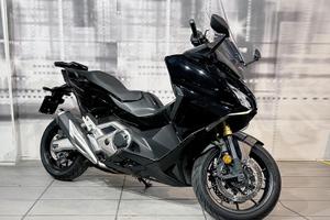 Honda Forza 750