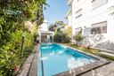 villa-con-piscina