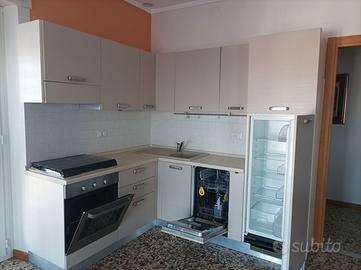 Buon prezzo cucina e poltrona