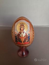 Uovo russo in lacca 