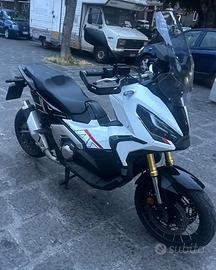 Honda XADV 750