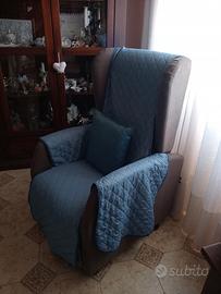 uvendo poltrona buona con telecomando  in stoffa
