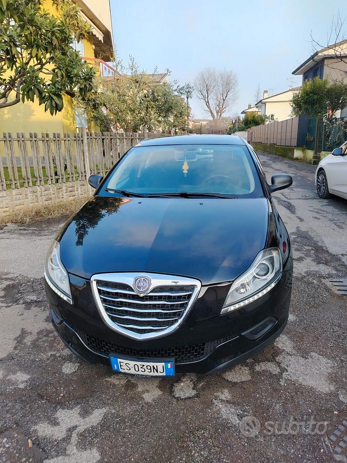 Lancia Delta (2008-2015)