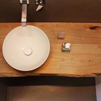 Mensola bagno legno massello su misura