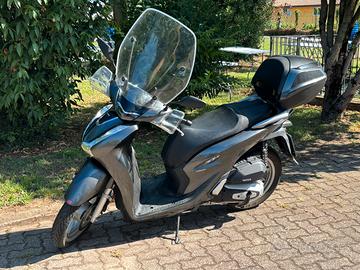 Honda SH 150  anno 2021 km 22.000