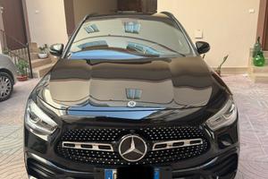 Mercedes GLA 200d, 150 cv.