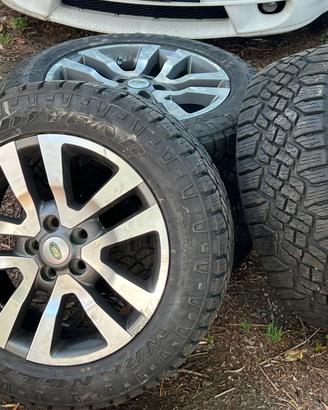Cerchi e gomme Range rover