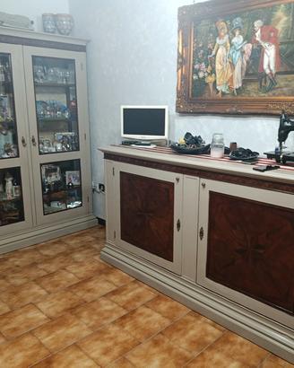 vetrina più credenza