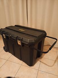 Baule porta attrezzi Stanley XXL 190L con ruote 