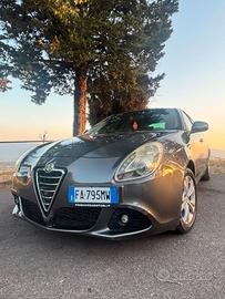 ALFA ROMEO GIULIETTA OkNeopatentati. Trattabile