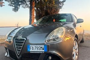 ALFA ROMEO GIULIETTA OkNeopatentati. Trattabile