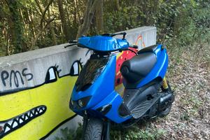 Aprilia SR 50 www