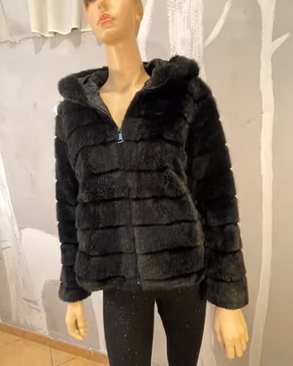 Eco pelliccia nera cappuccio cerniera nera tg.M/L