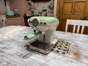 Macchina  da caffe’ ariete vintage