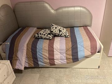 Letto singolo con letto estraibile