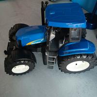 Trattore New Holland T8040