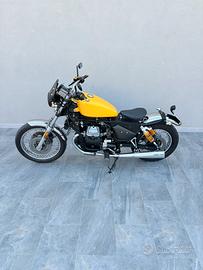 Moto guzzi nevada 750 cafe racer