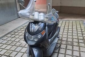 Beverly Piaggio 