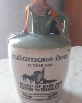 Tullamore Dew blended Irish whiskey