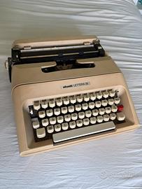 Macchina da scrivere Olivetti